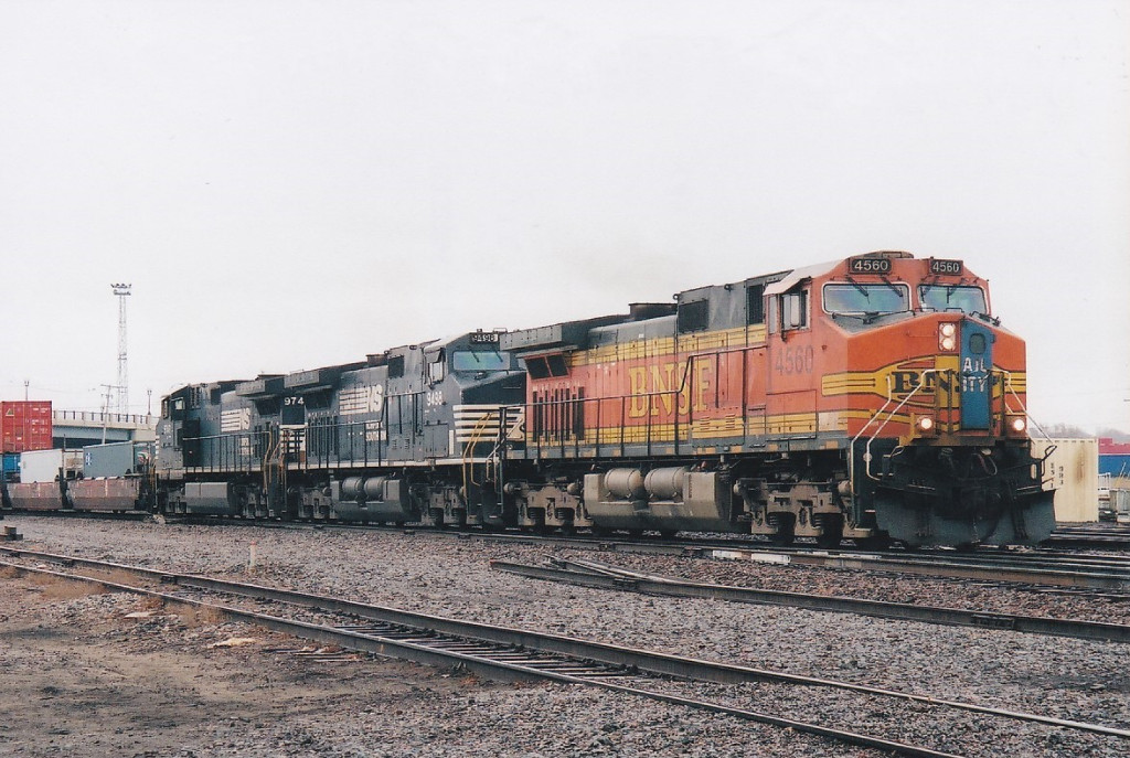 BNSF 4560 East